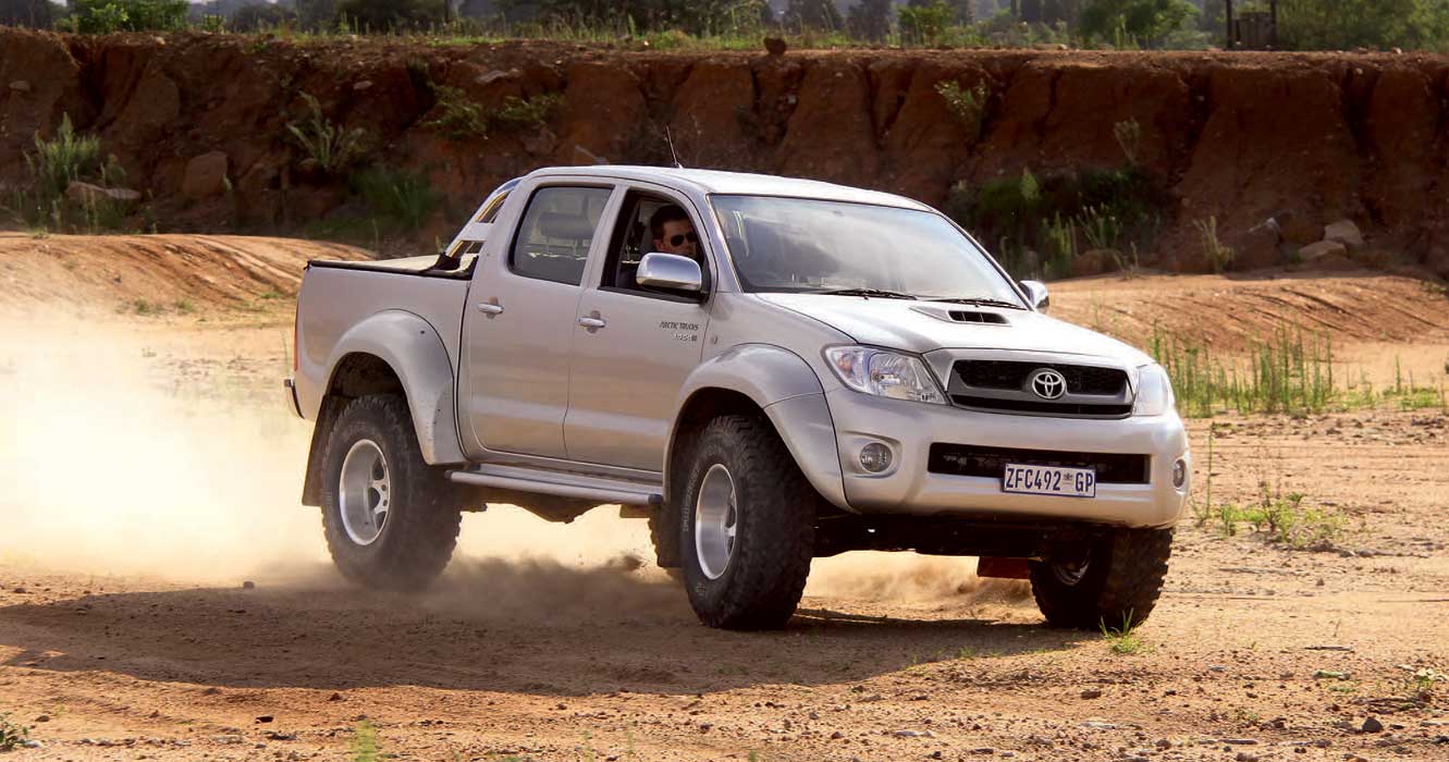 Toyota Hilux AT35