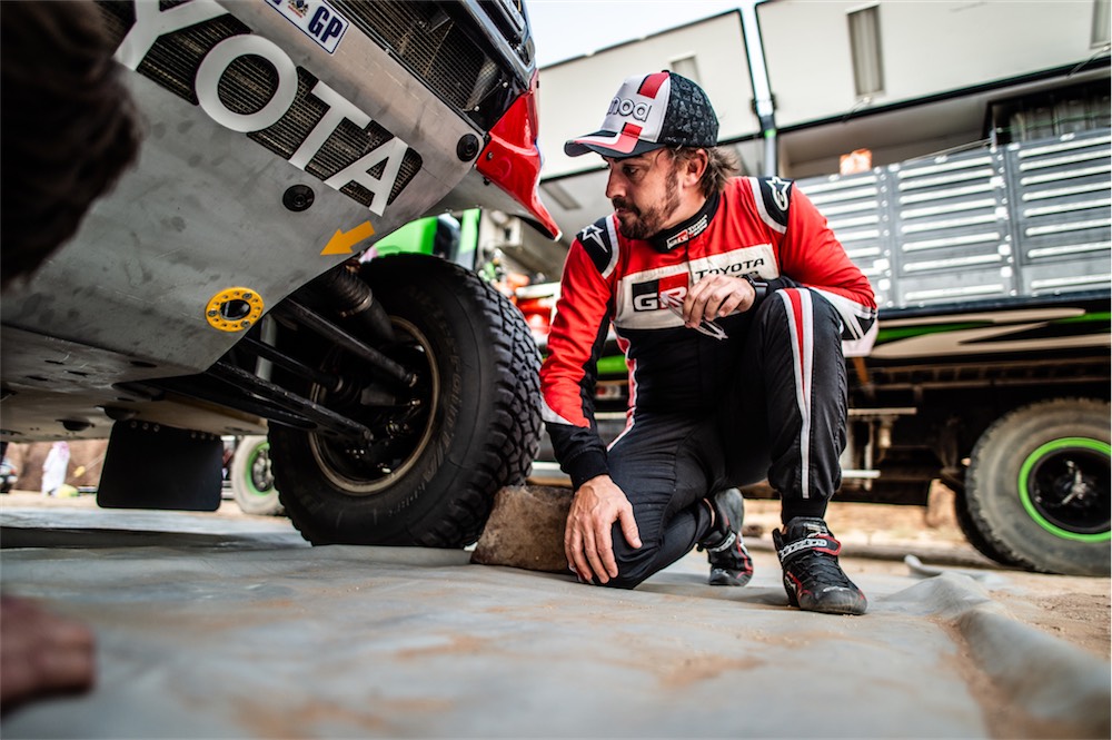 Fernando Alonso makes final Dakar preparations with TOYOTA GAZOO Racing
