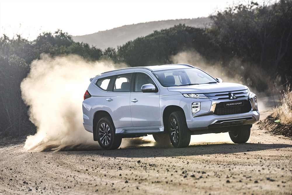 Mitsubishi | Pajero Sport Exceed | South Africa | SUV | seven seats